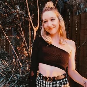 Meet your Posher, Amanda